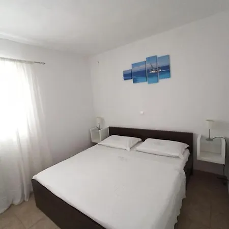Apartment Boni16 Gdinj