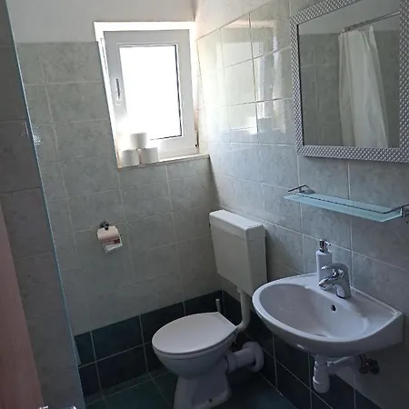 Boni16 Apartman *